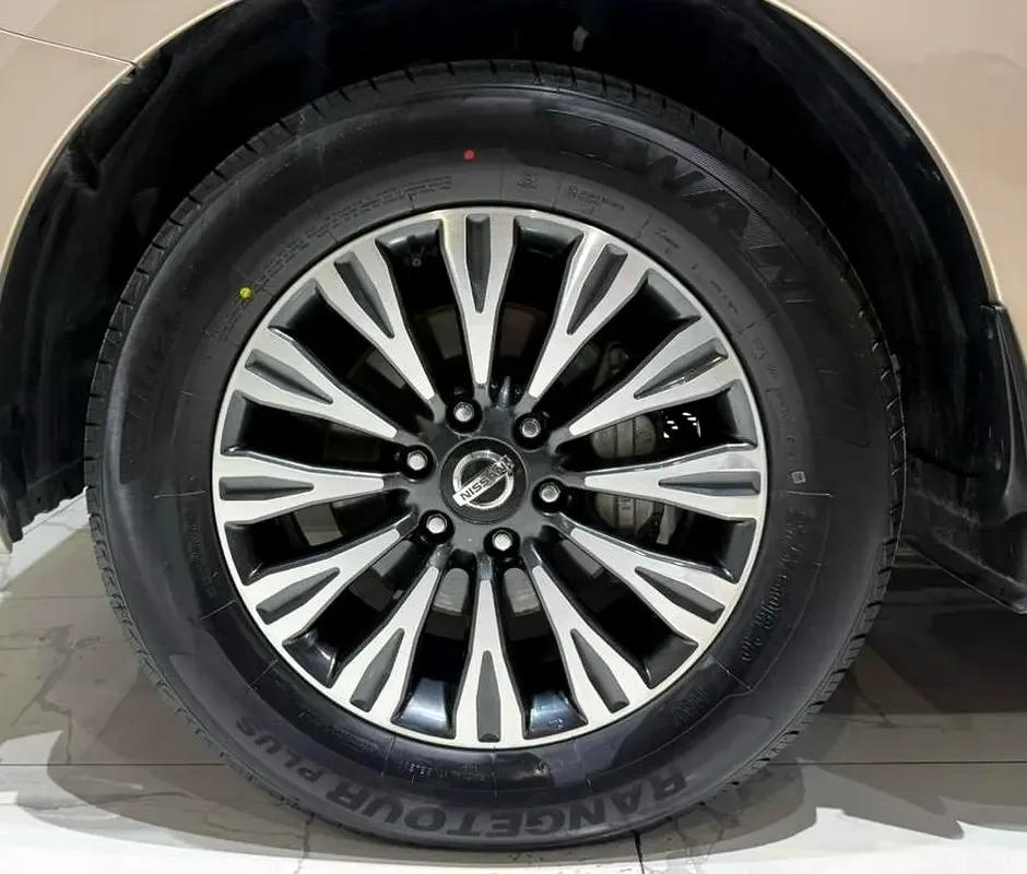 Nissan Patrol 5.6 AT 4WD (400 حصان) - 18