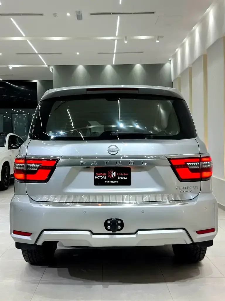 Nissan Patrol 5.6 AT 4WD (400 hp) - 5