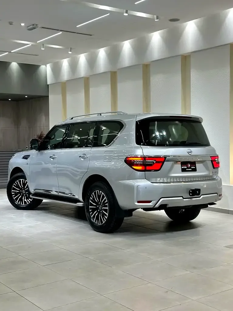 Nissan Patrol 5.6 AT 4WD (400 hp) - 6