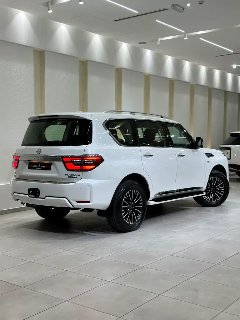 Nissan Patrol 5.6 AT 4WD (400 حصان) - 4