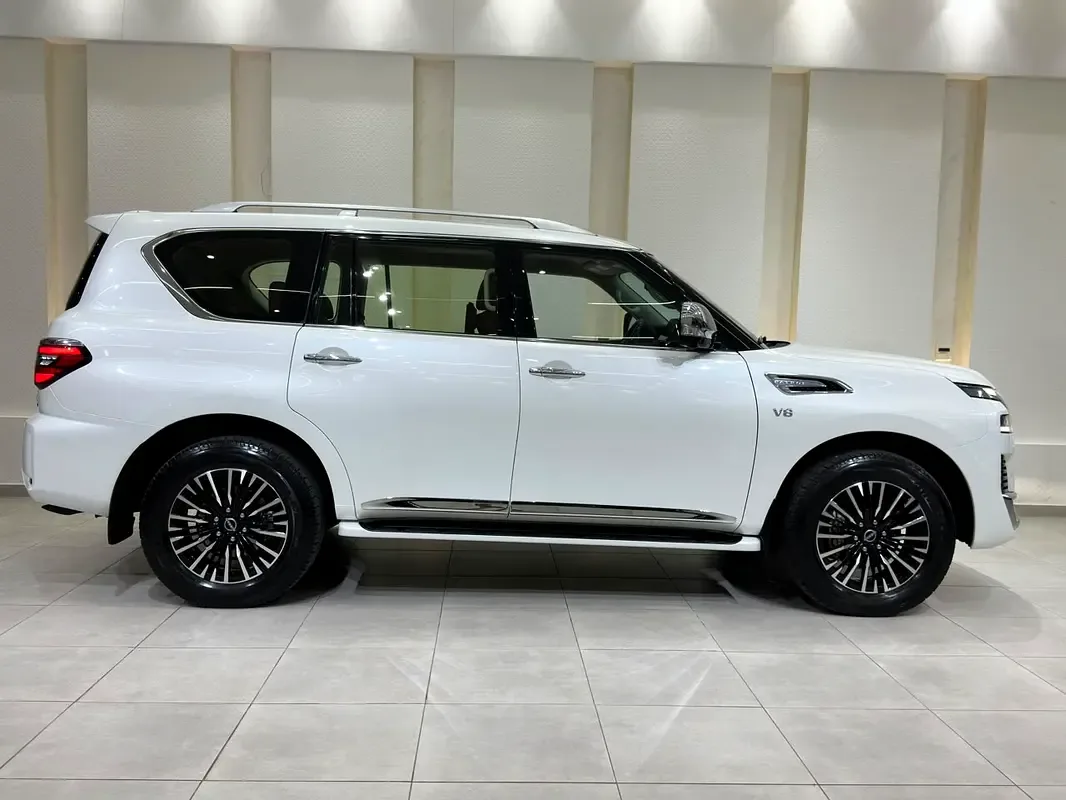 Nissan Patrol 5.6 AT 4WD (400 حصان) - 7