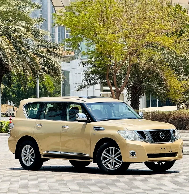 Nissan Patrol 5.6 AT 4WD (405 hp)