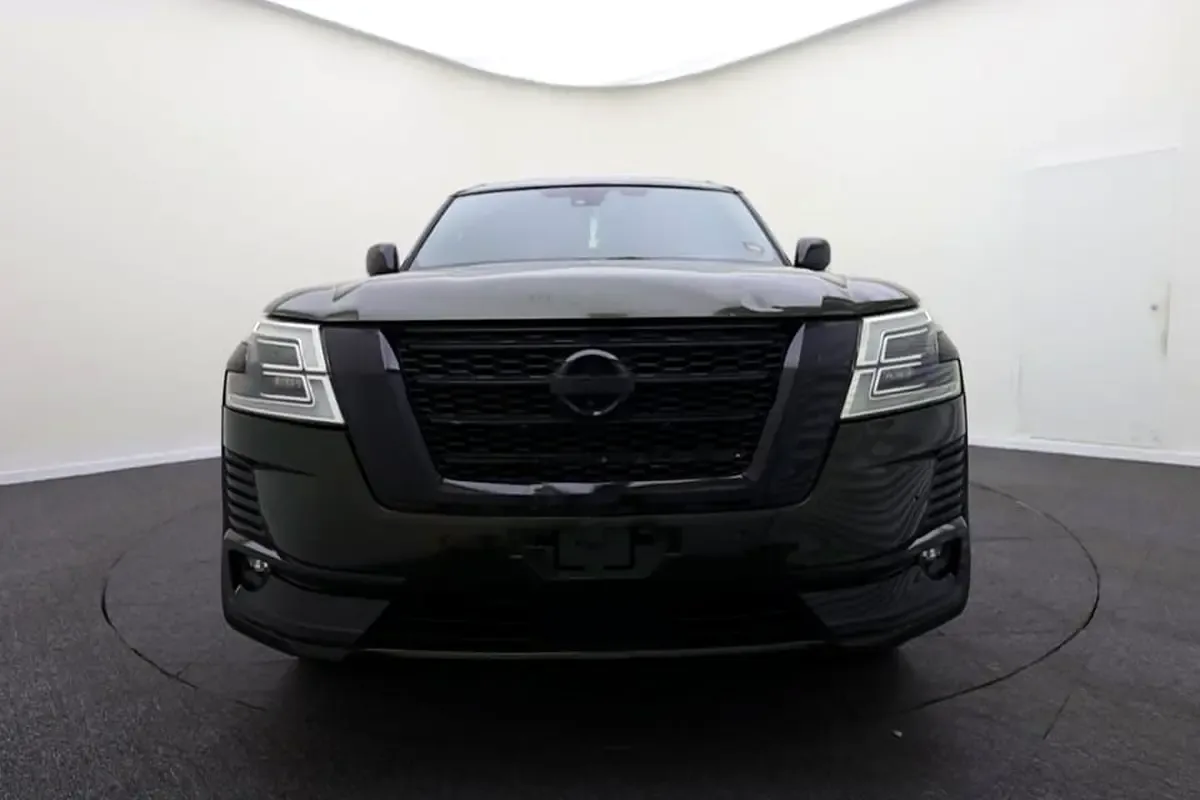 Nissan Patrol 5.6 AT 4WD (405 hp)