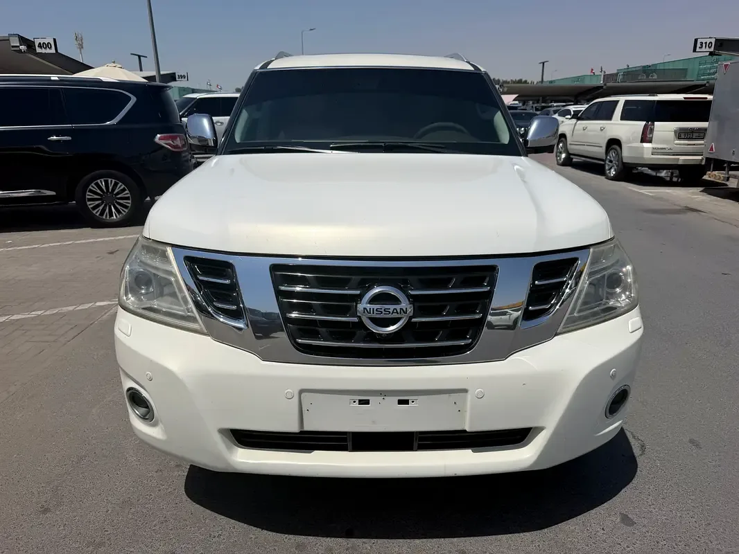 Nissan Patrol 5.6 AT 4WD (405 hp)