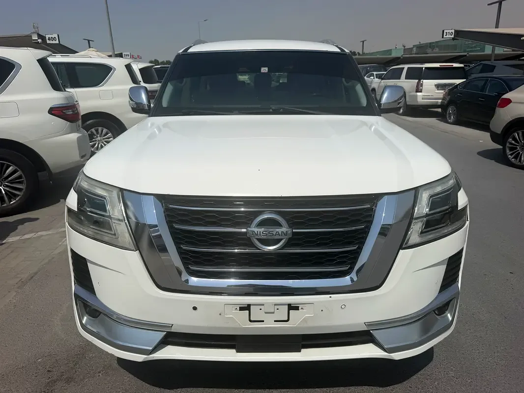 Nissan Patrol 5.6 AT 4WD (405 hp)