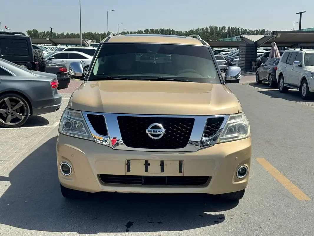 Nissan Patrol 5.6 AT 4WD (405 hp)
