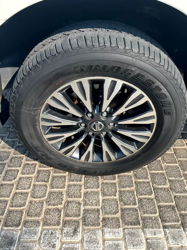 Nissan Patrol 5.6 AT 4WD (405 hp) - 4