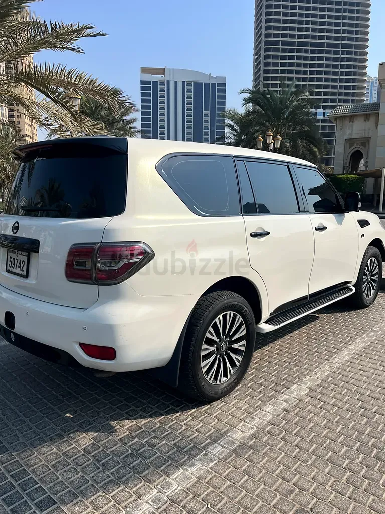 Nissan Patrol 5.6 AT 4WD (405 hp) - 17