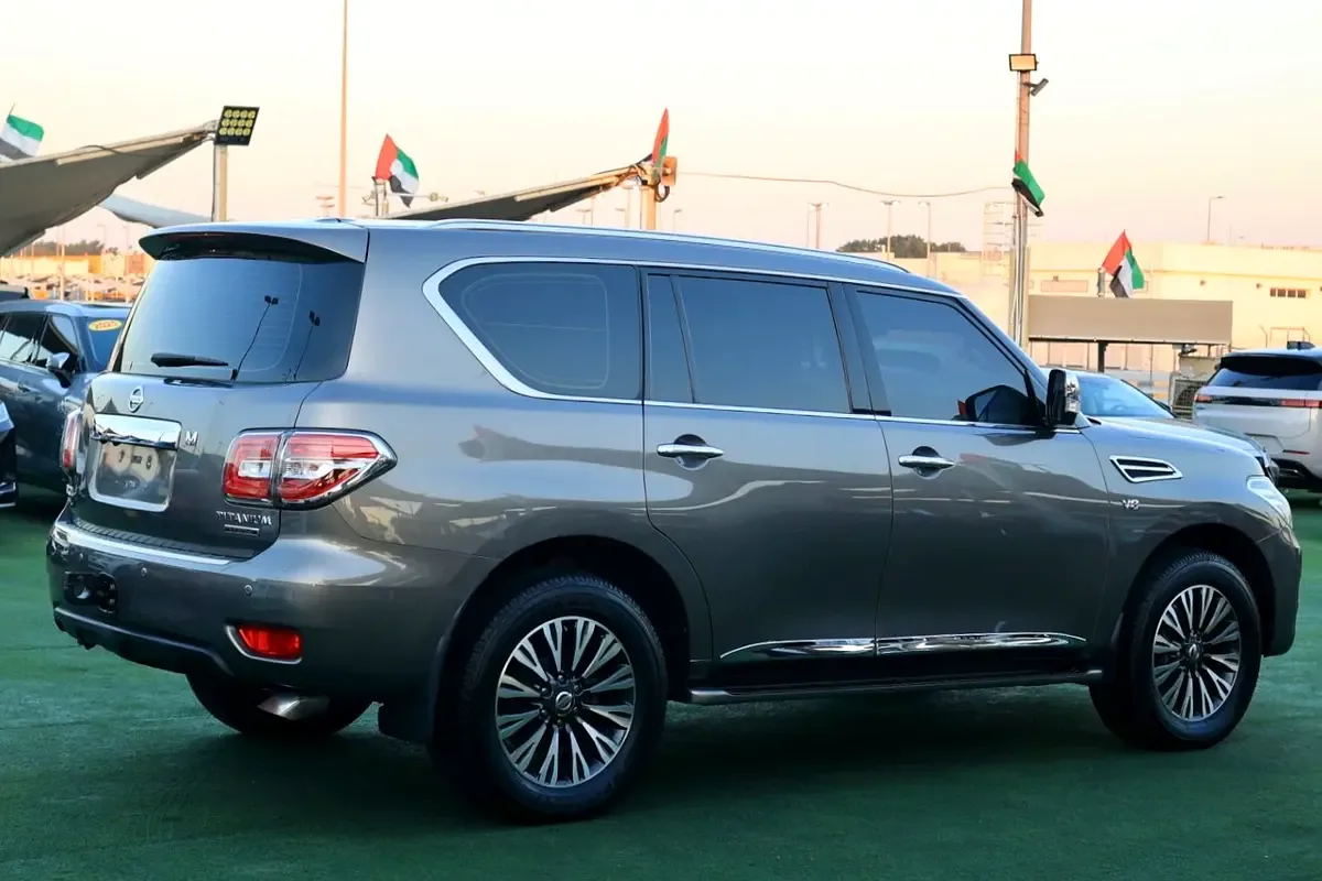 Nissan Patrol 5.6 AT 4WD (405 hp) - 2