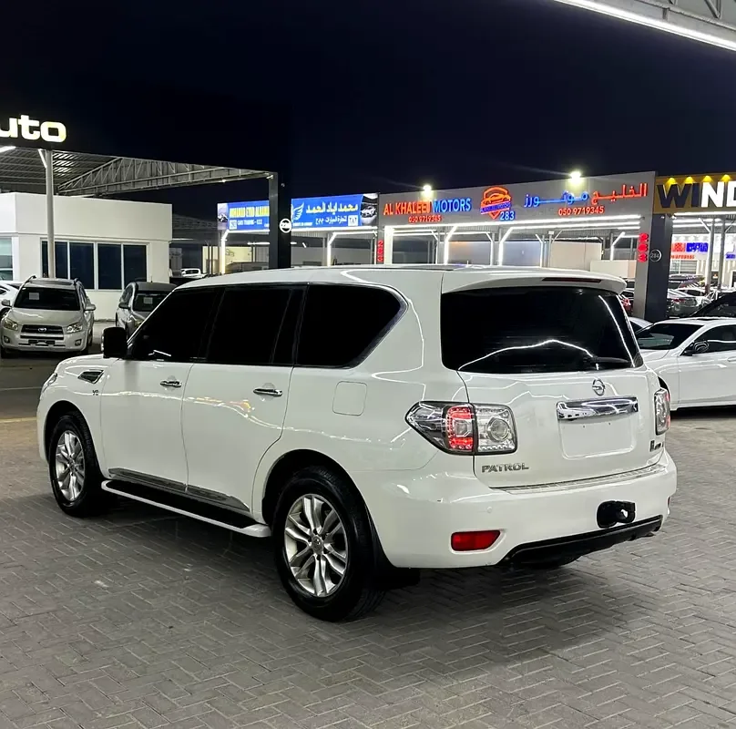 Nissan Patrol 5.6 AT 4WD (405 hp) - 4