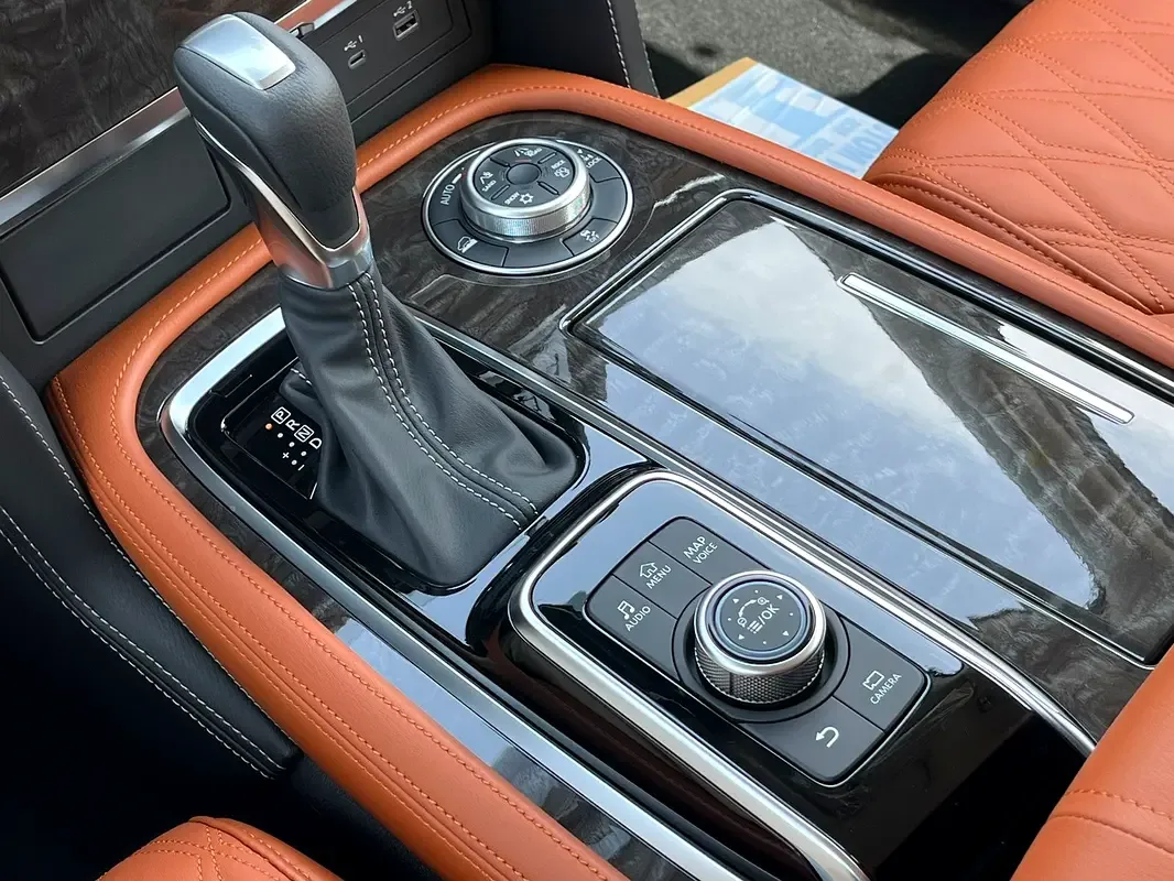 Nissan Patrol 5.6 AT 4WD (428 hp) - 8