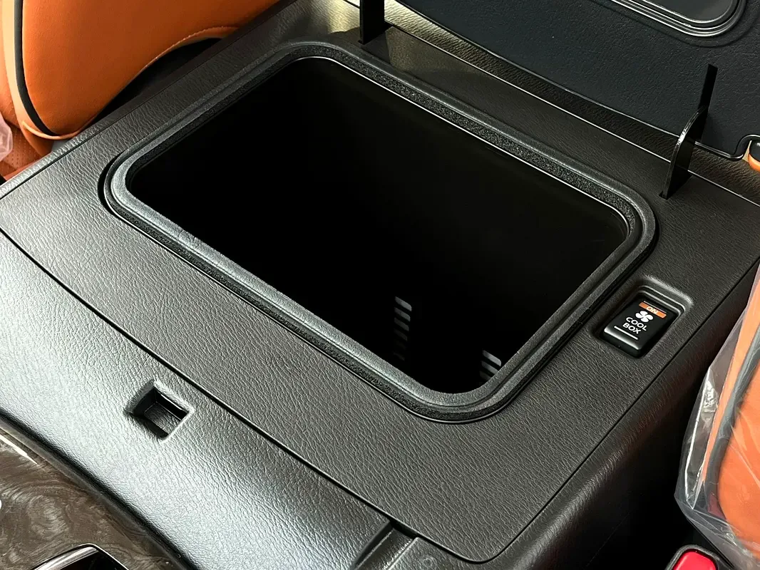 Nissan Patrol 5.6 AT 4WD (428 hp) - 10