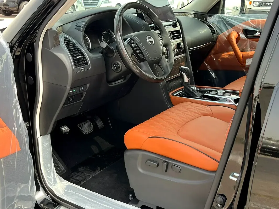 Nissan Patrol 5.6 AT 4WD (428 hp) - 16