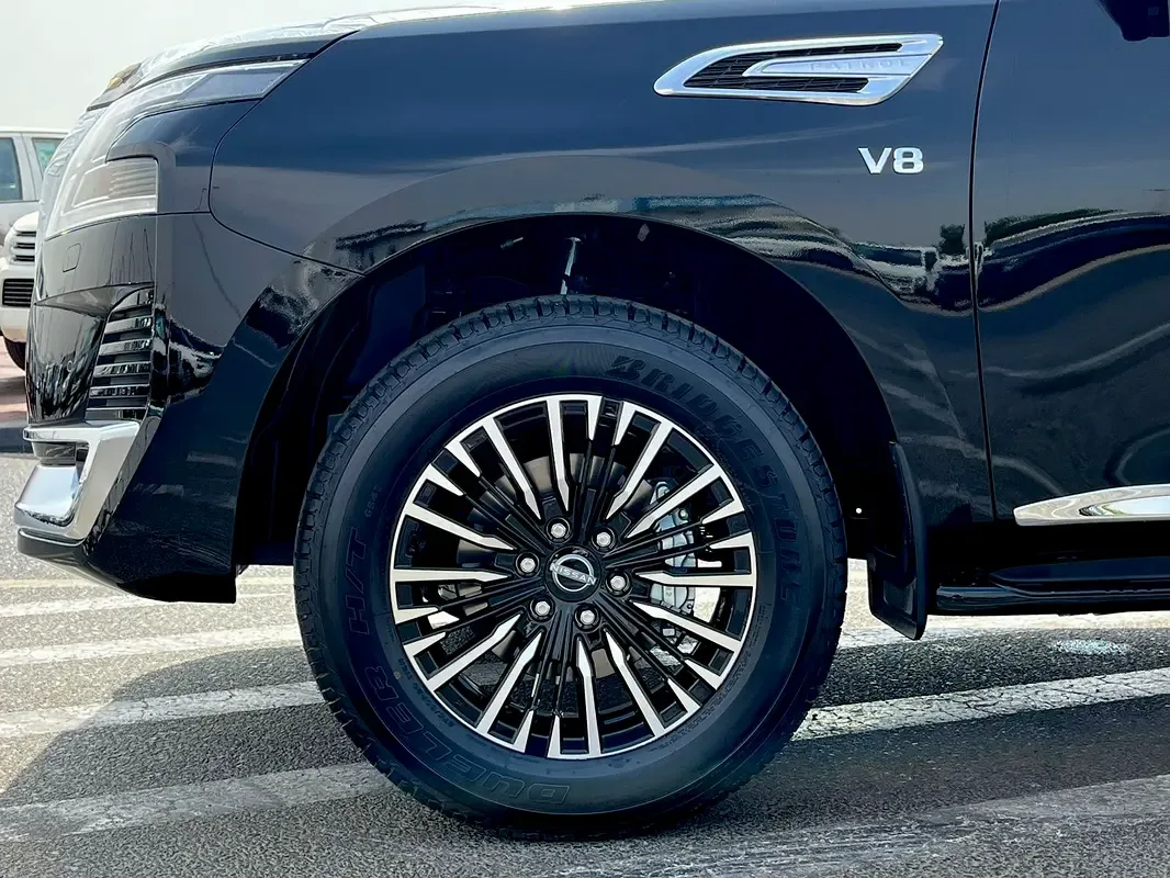 Nissan Patrol 5.6 AT 4WD (428 hp) - 20