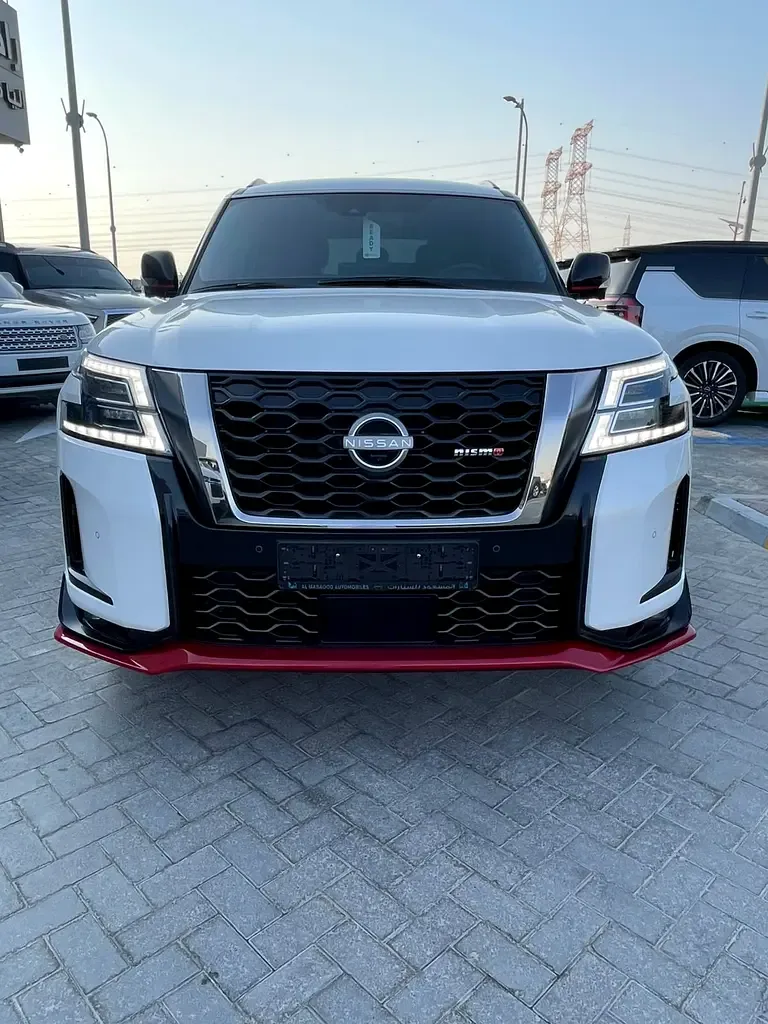 Nissan Patrol 5.6 AT 4WD (428 hp)
