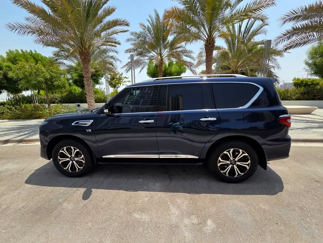 Nissan Patrol 5.6 AT 4WD (428 hp)