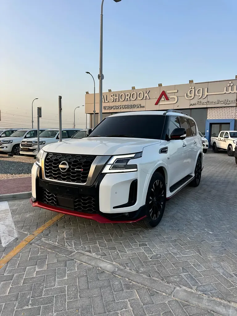 Nissan Patrol 5.6 AT 4WD (428 hp)