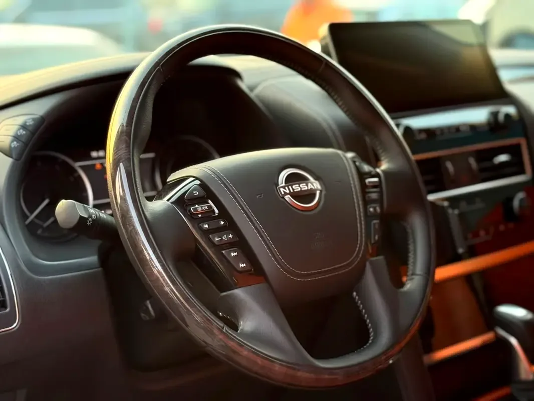 Nissan Patrol 5.6 AT 4WD (428 hp) - 14
