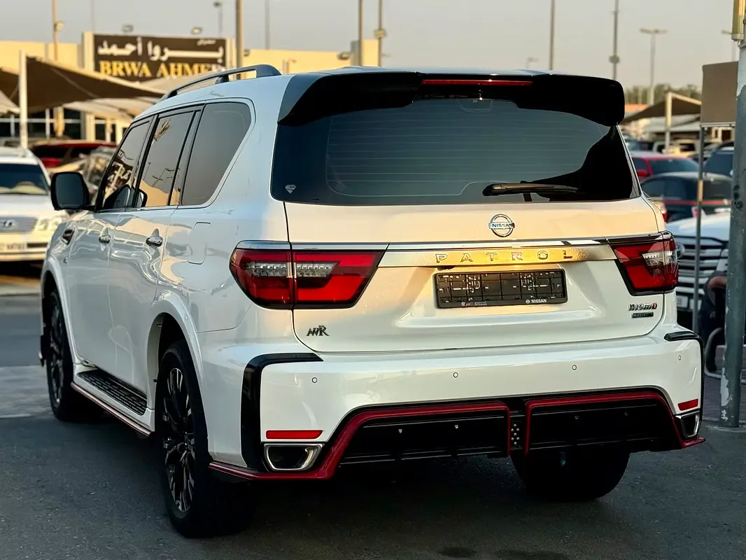 Nissan Patrol 5.6 AT 4WD (428 hp) - 11