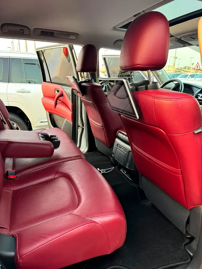 Nissan Patrol 5.6 AT 4WD (428 hp) - 19