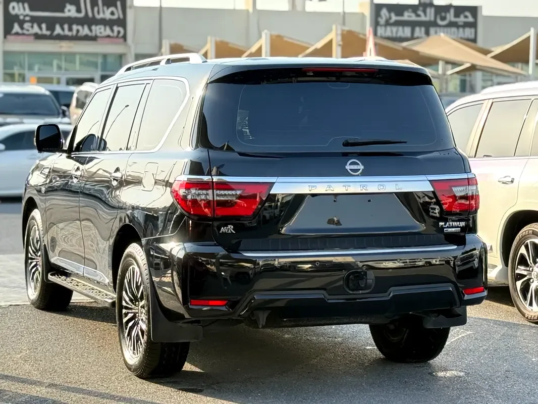 Nissan Patrol 5.6 AT 4WD (428 hp) - 11