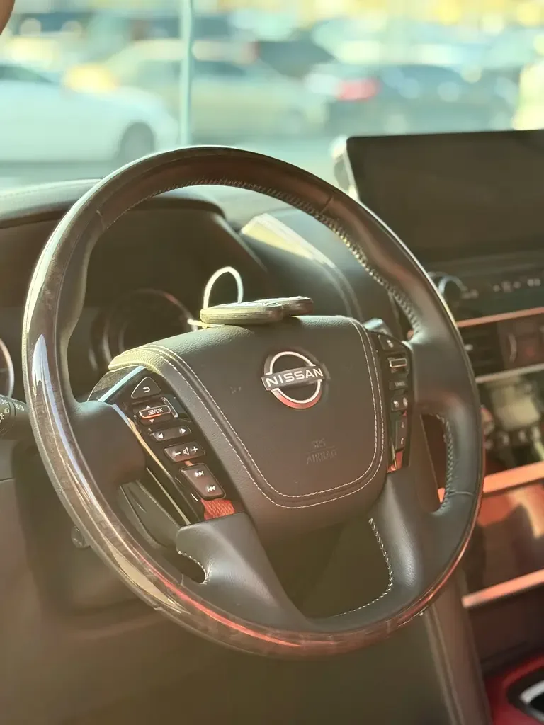 Nissan Patrol 5.6 AT 4WD (428 hp) - 19