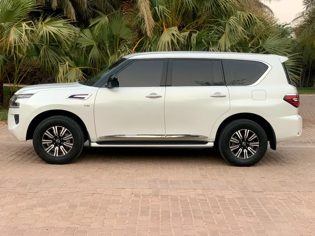 Nissan Patrol 5.6 AT 4WD (428 hp) - 5