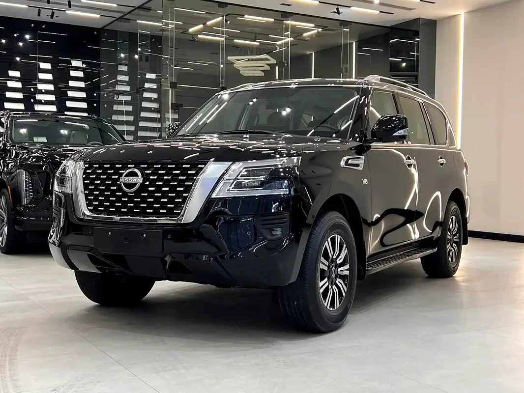 Nissan Patrol 5.6 AT 4WD (428 hp) - 2