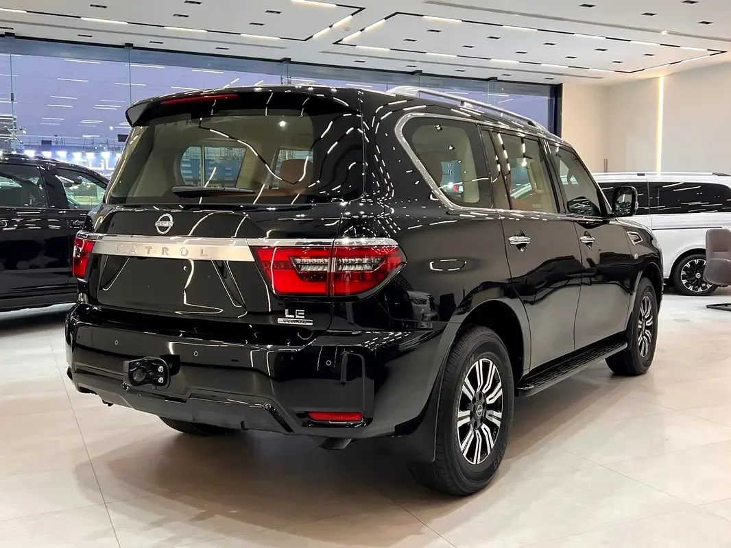 Nissan Patrol 5.6 AT 4WD (428 hp) - 3