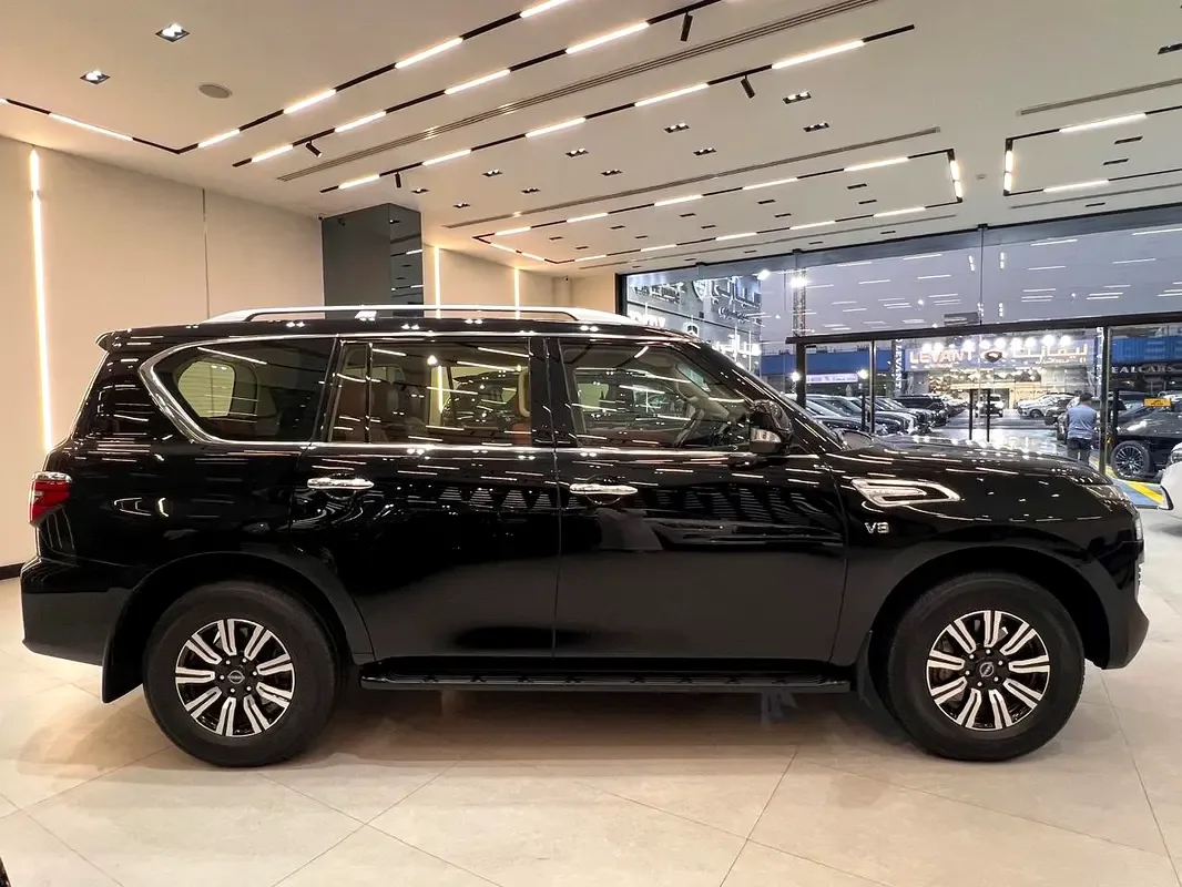 Nissan Patrol 5.6 AT 4WD (428 hp) - 6