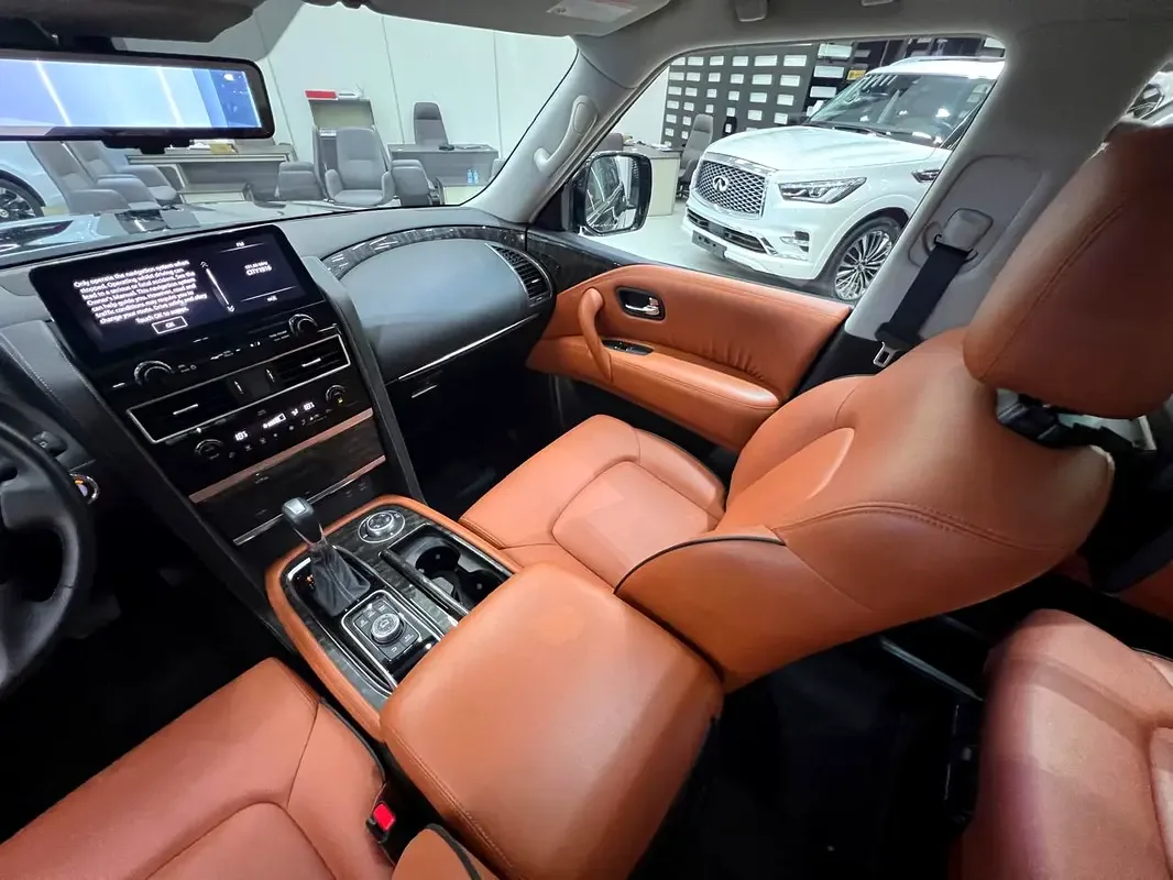 Nissan Patrol 5.6 AT 4WD (428 hp) - 11