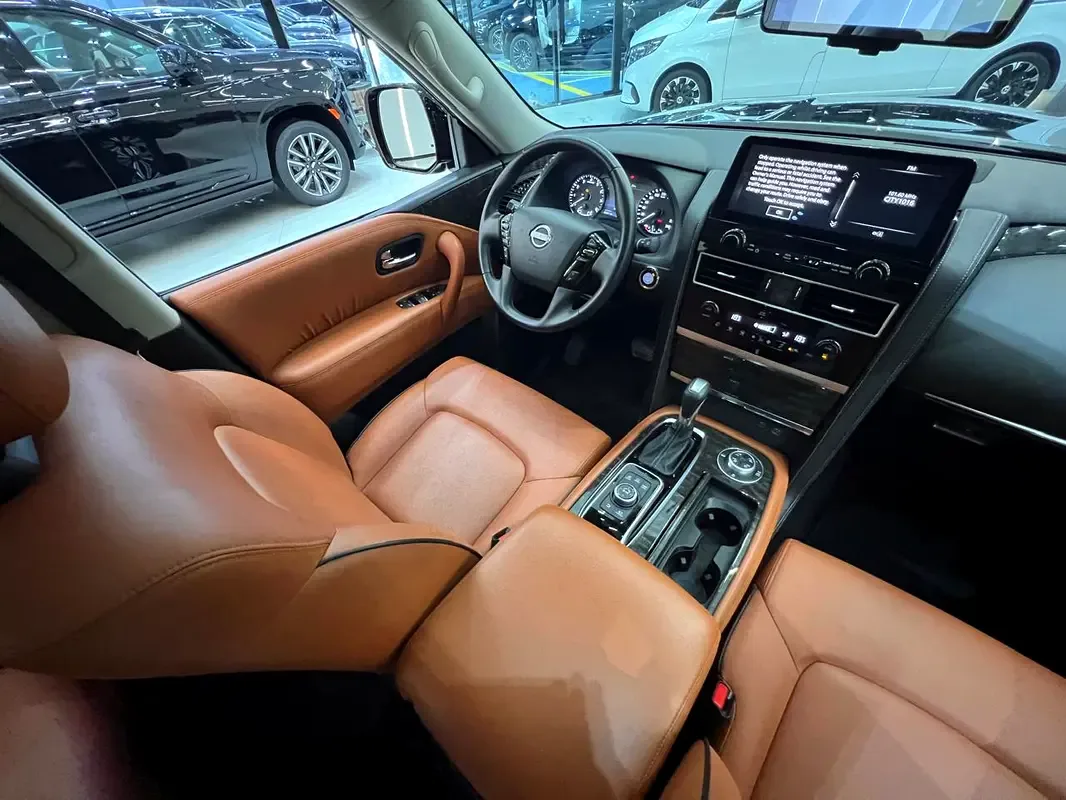 Nissan Patrol 5.6 AT 4WD (428 hp) - 12