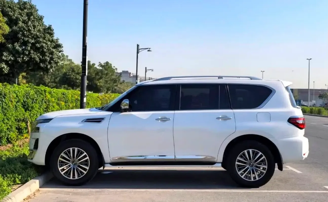Nissan Patrol 5.6 AT 4WD (428 hp) - 4