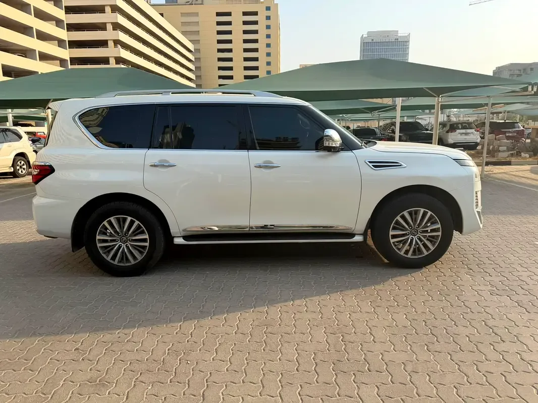 Nissan Patrol 5.6 AT 4WD (428 حصان) - 9