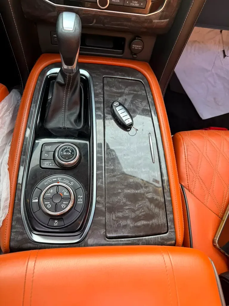 Nissan Patrol 5.6 AT 4WD (428 حصان) - 8