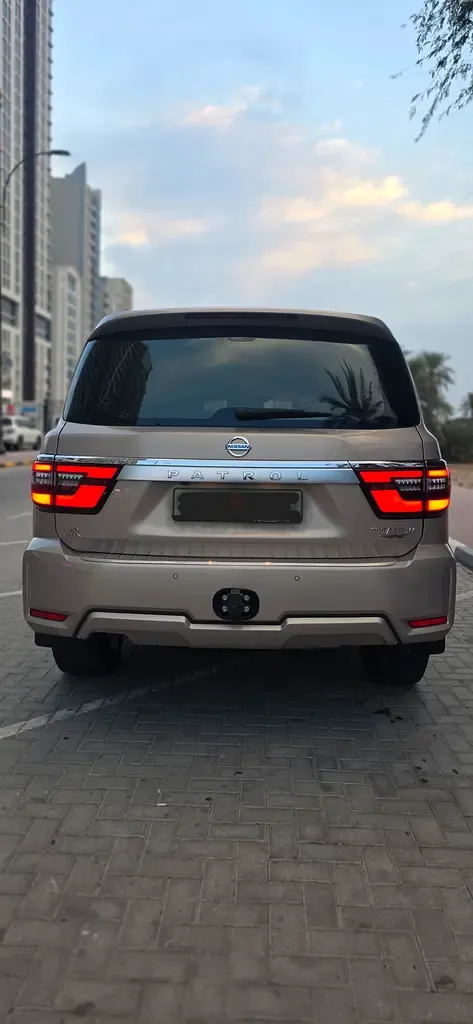 Nissan Patrol 5.6 AT 4WD (428 hp) - 3