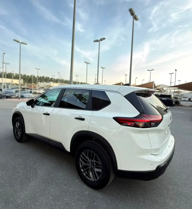 Nissan Rogue 1.5 CVT (204 حصان) - 4