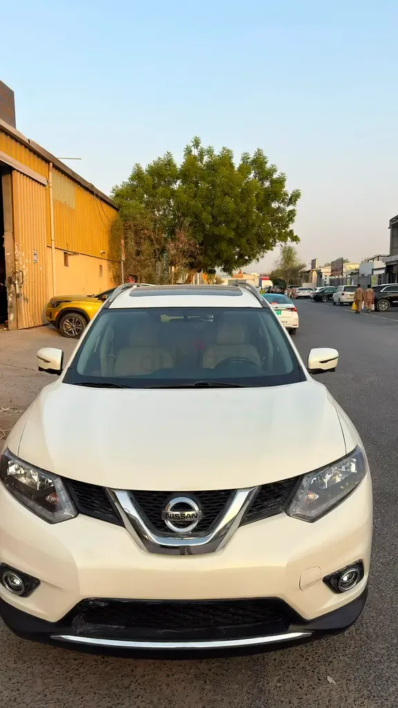 Nissan Rogue 2.5 CVT (170 hp)