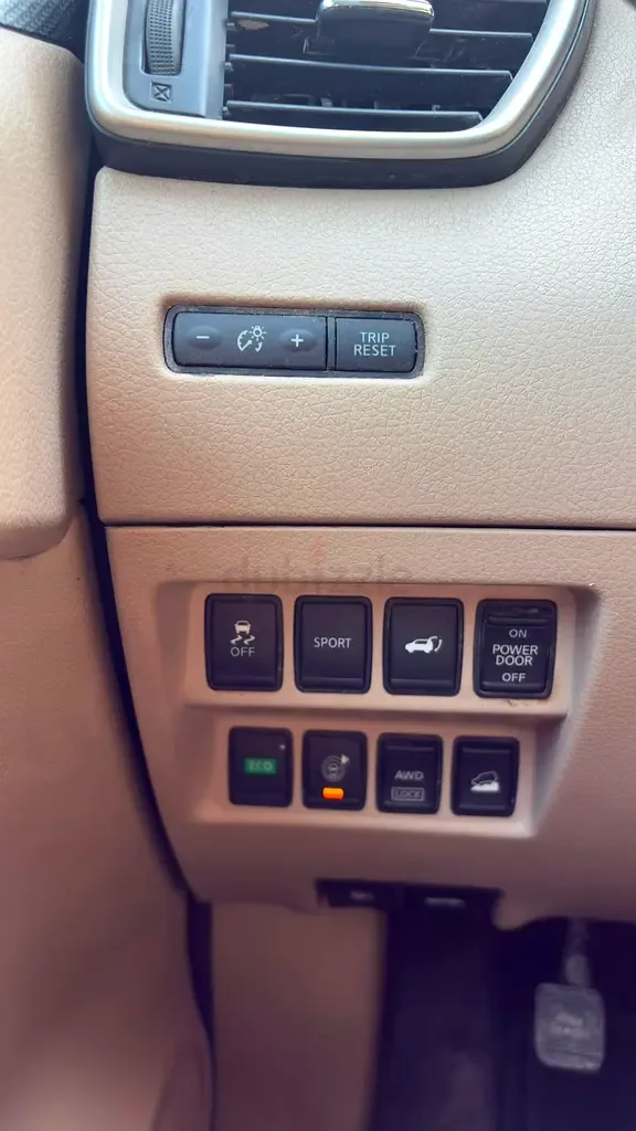 Nissan Rogue 2.5 CVT (170 hp) - 11
