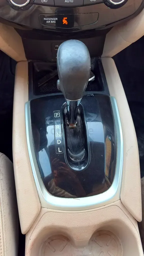 Nissan Rogue 2.5 CVT (170 hp) - 13