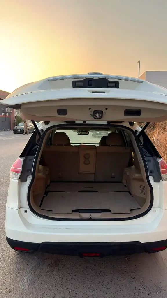 Nissan Rogue 2.5 CVT (170 hp) - 16