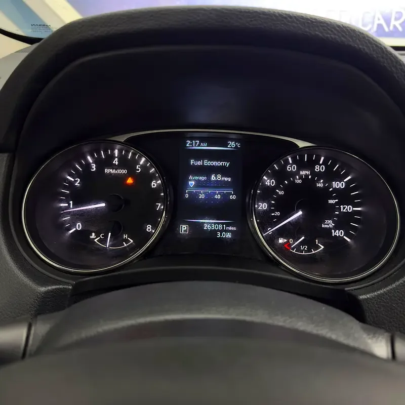 Nissan Rogue 2.5 CVT (170 حصان) - 6