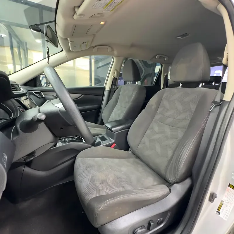 Nissan Rogue 2.5 CVT (170 حصان) - 10