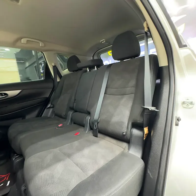 Nissan Rogue 2.5 CVT (170 حصان) - 11