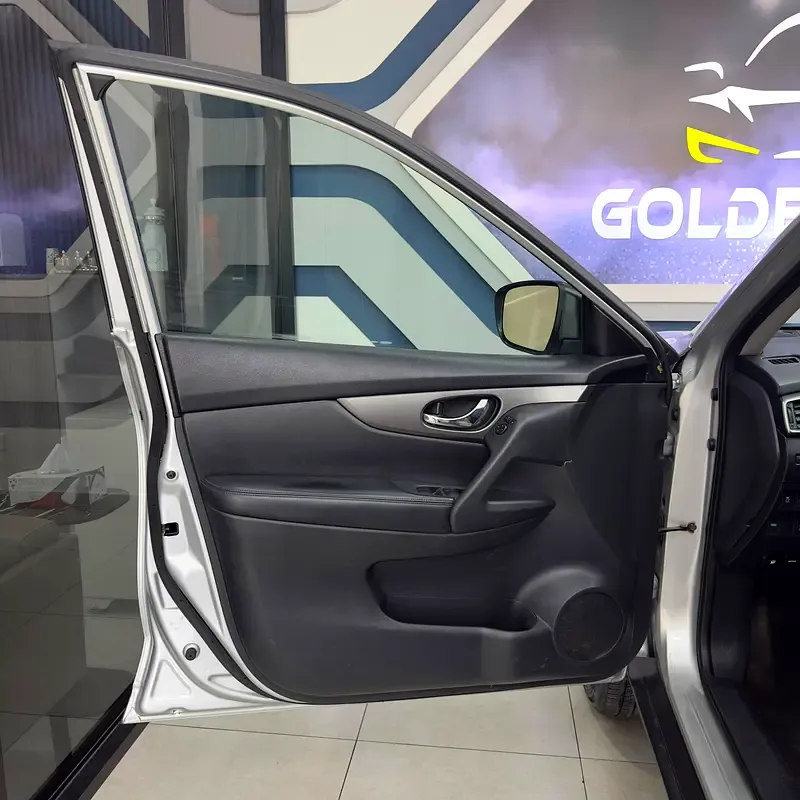 Nissan Rogue 2.5 CVT (170 حصان) - 14