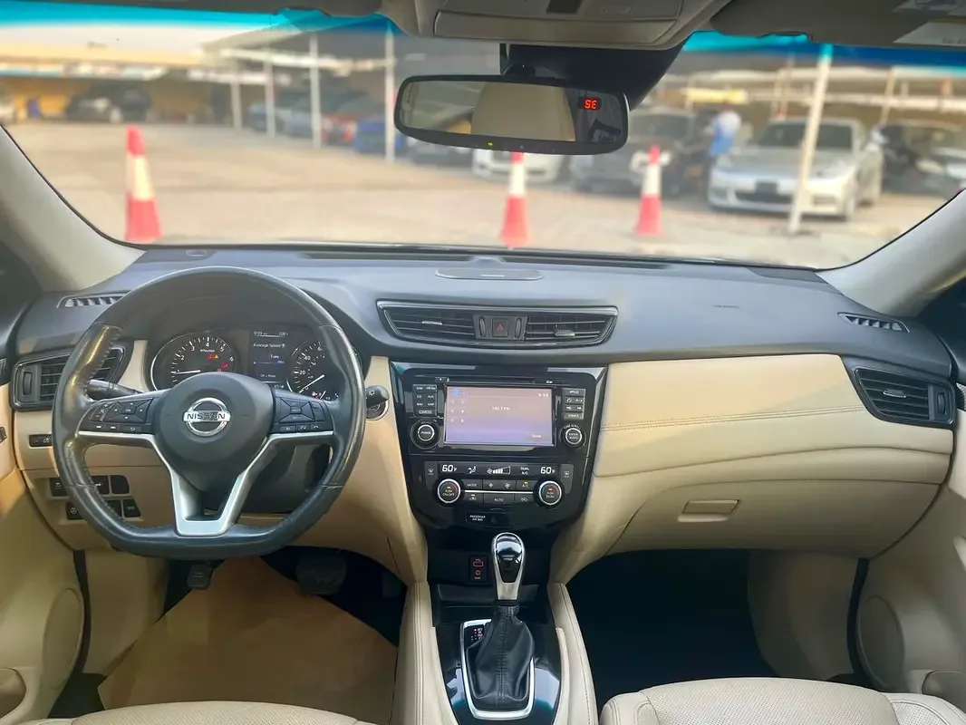 Nissan Rogue 2.5 CVT (170 hp) - 11