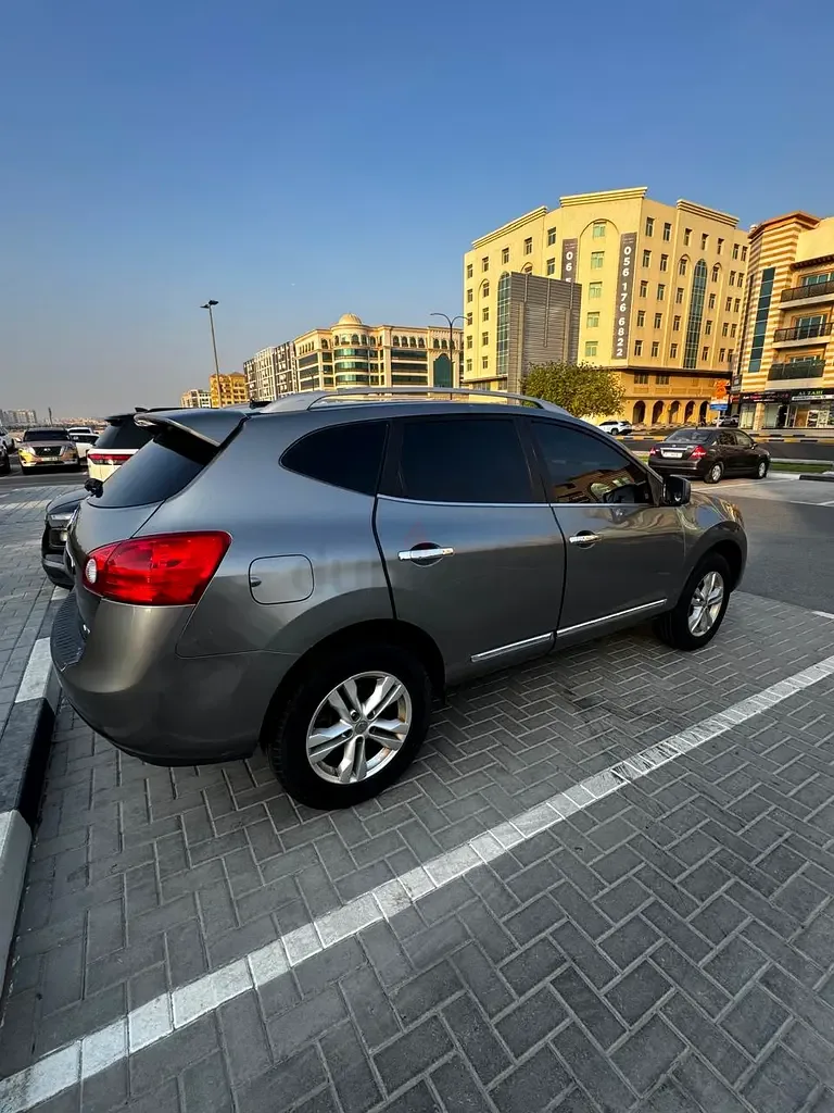 Nissan Rogue 2.5 CVT 4WD (173 حصان) - 4