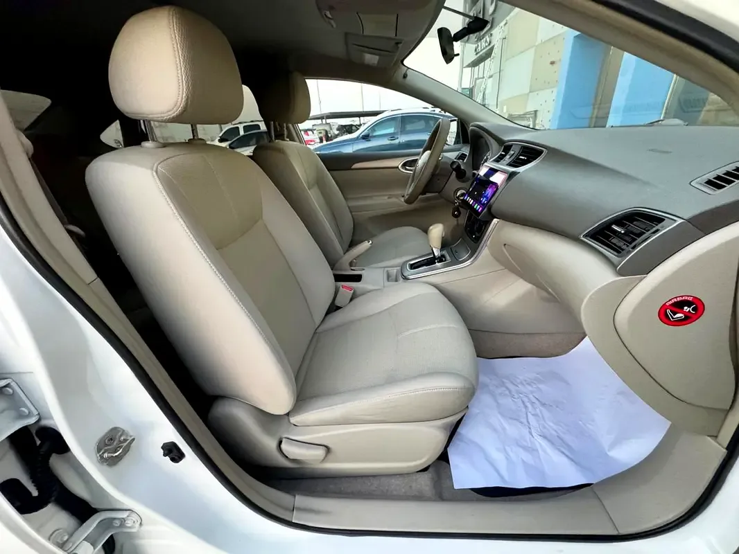 Nissan Sentra 1.6 CVT (188 hp) - 10