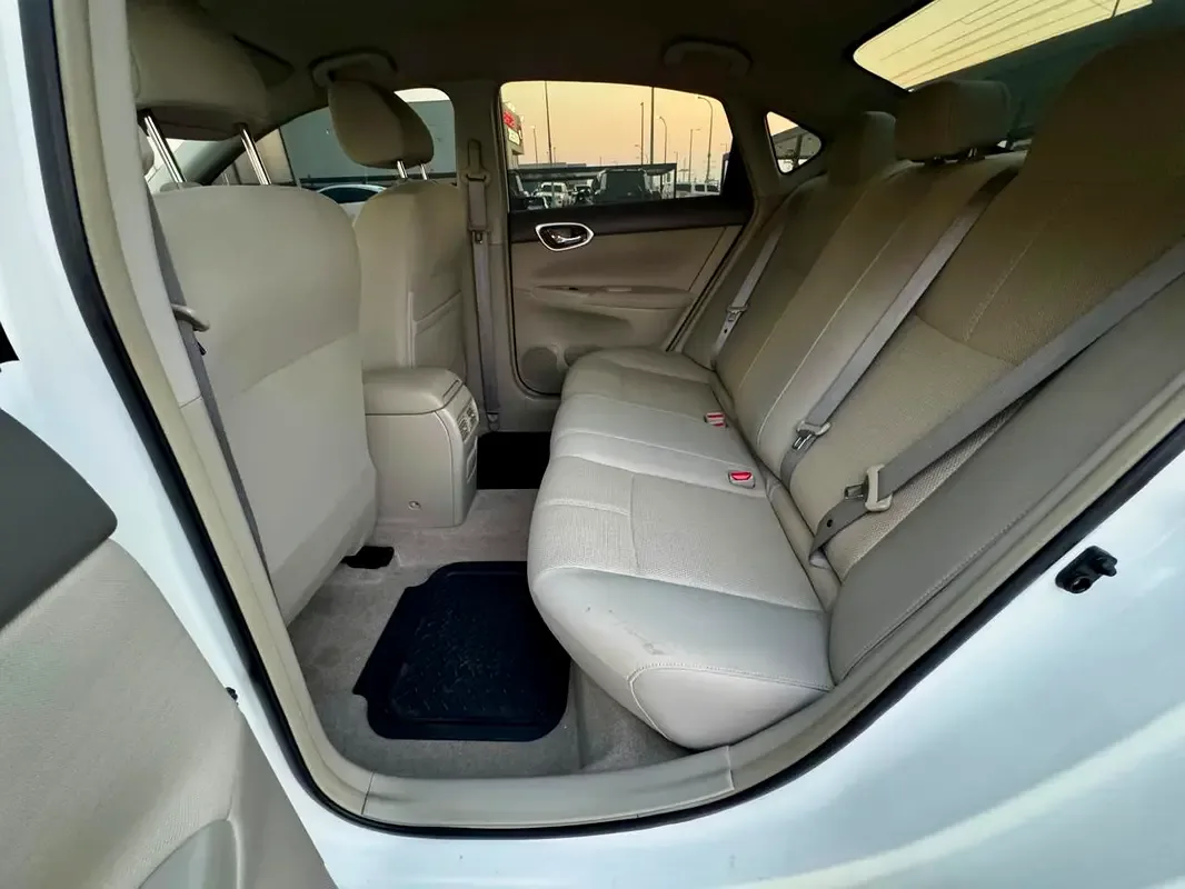 Nissan Sentra 1.6 CVT (188 hp) - 12