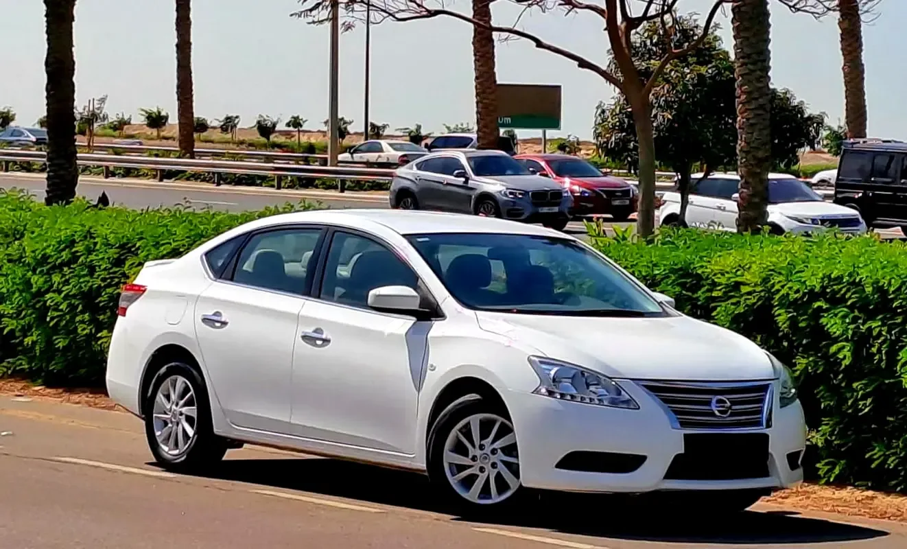 Nissan Sentra 1.8 CVT (130 hp)